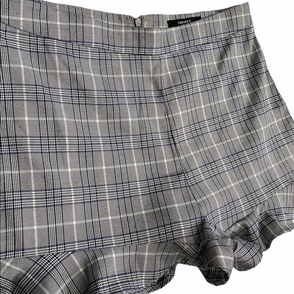 Plaid Shorts With Ruffle Detail